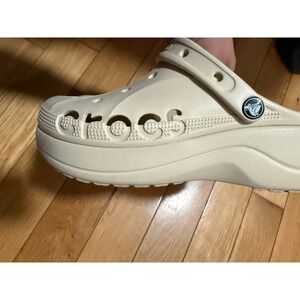 Crocs Classic Platform Clog Women's  size 9 Shoes Comfort Iconic